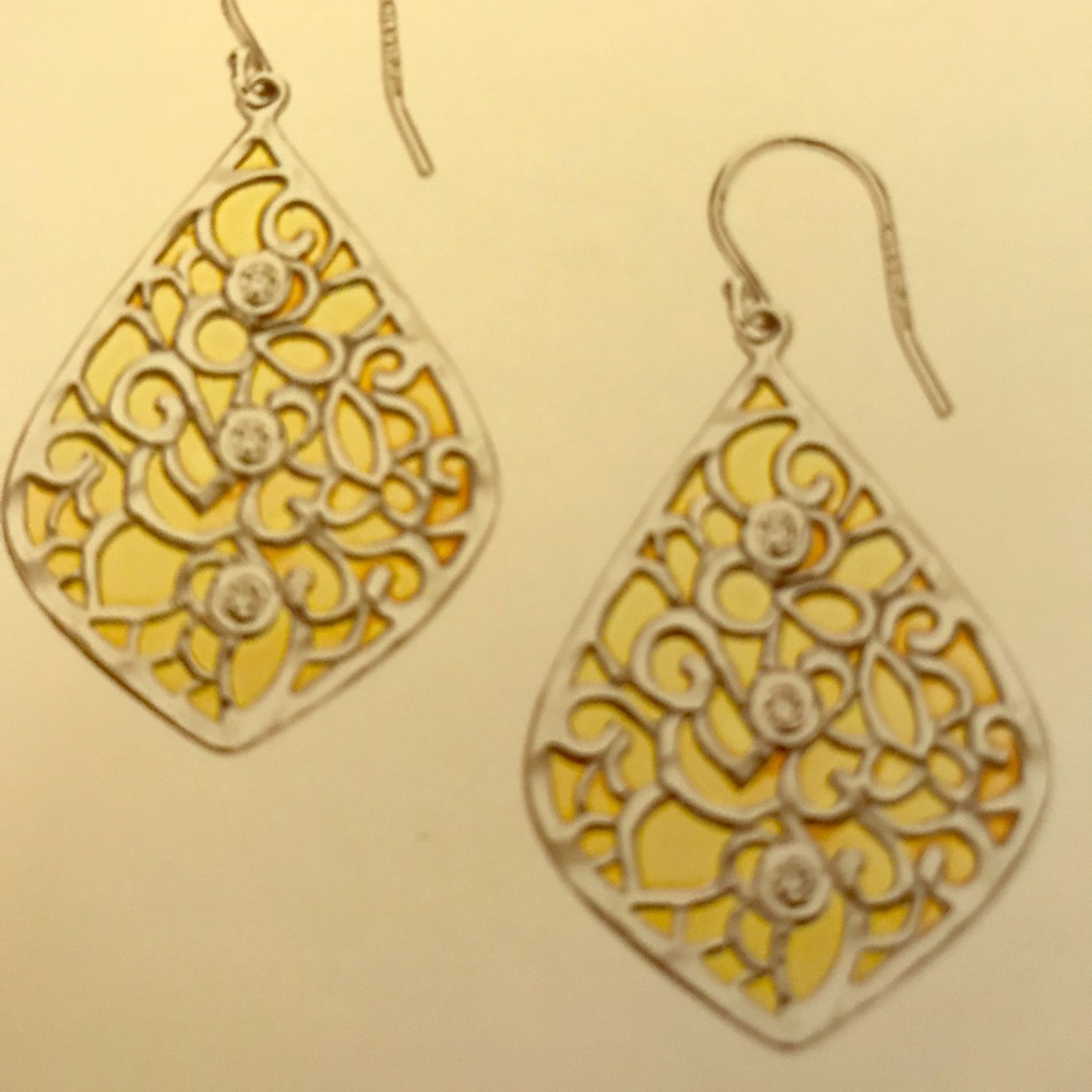 Silpada Resplendent Earrings Item W3072